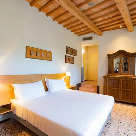 Castello Di Hotel