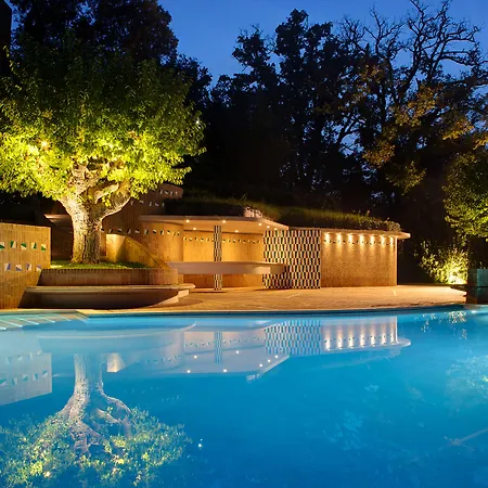 Castello Di Hotel