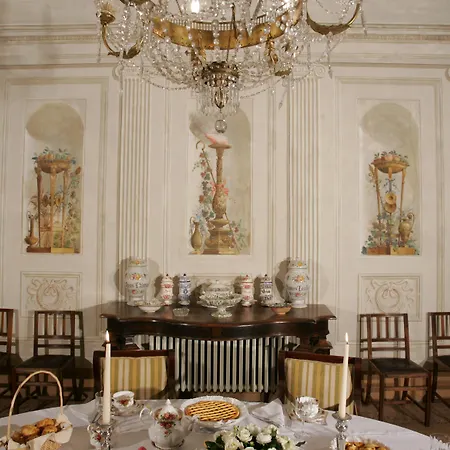 Castello Di 4* 몬테라도