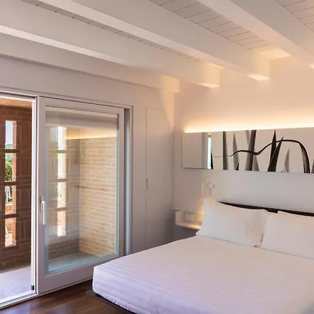 Castello Di Hotel 4*