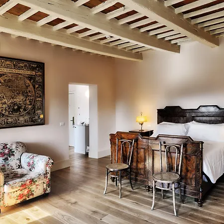 Castello Di Hotel