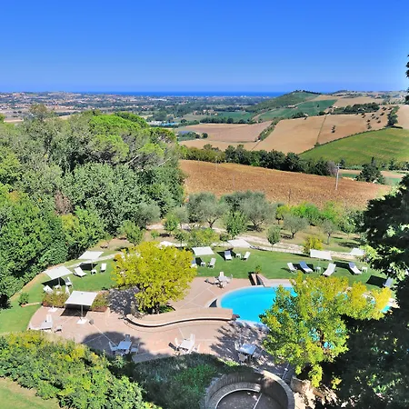 Castello Di Hotel