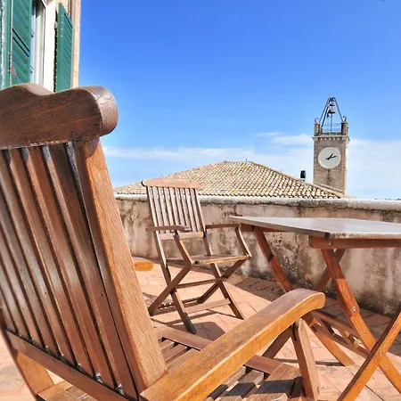 Castello Di 4*