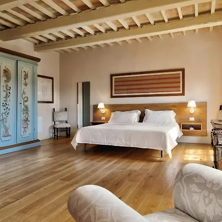 Hotel Castello Di 4*