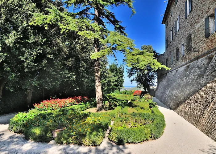 Castello Di Otel 4*